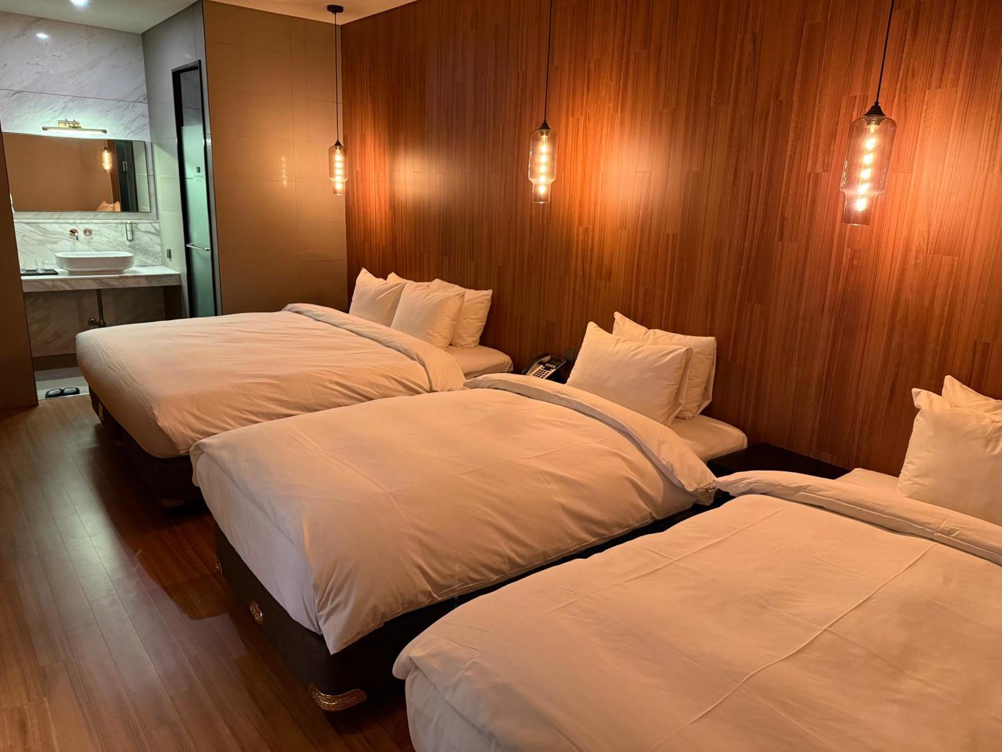 Rivertain Hotel Daegu Exterior photo